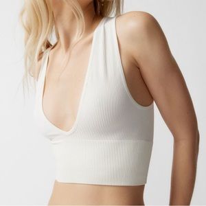 Urban Outfitters Out from Under Hailey Seamless Plunge Bra Top